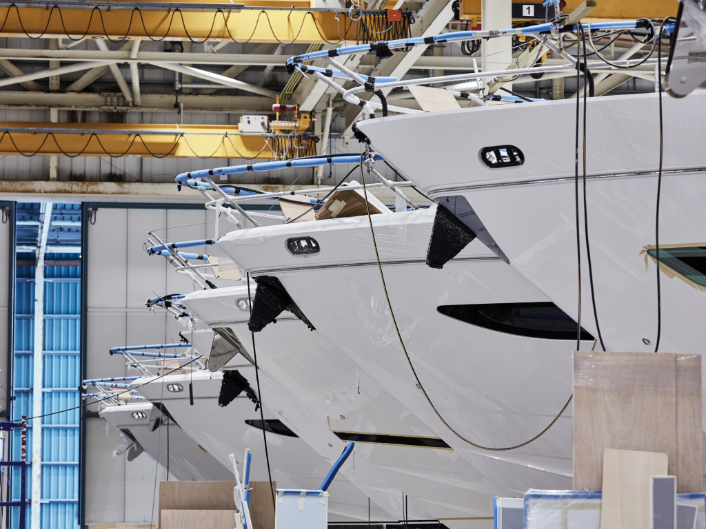 Yacht Construction Supervision